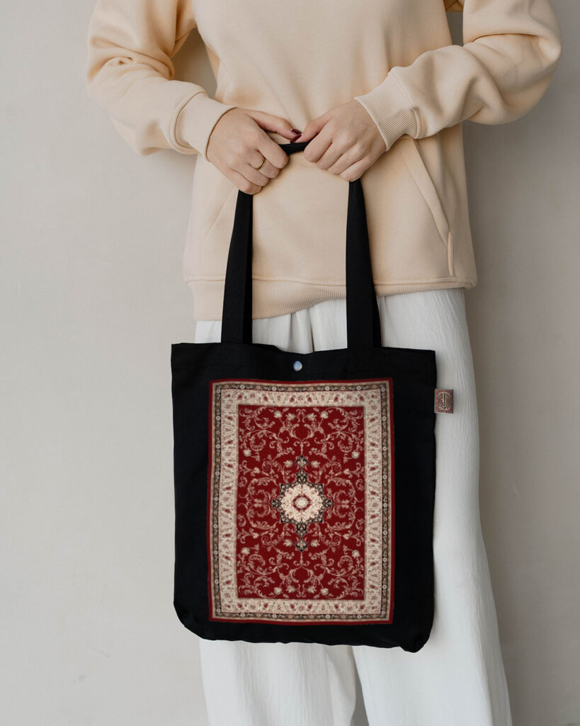 Bag with rug